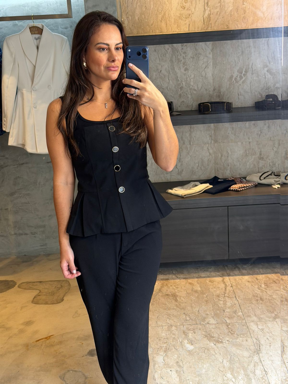 Conjunto top com sobreposição e calça