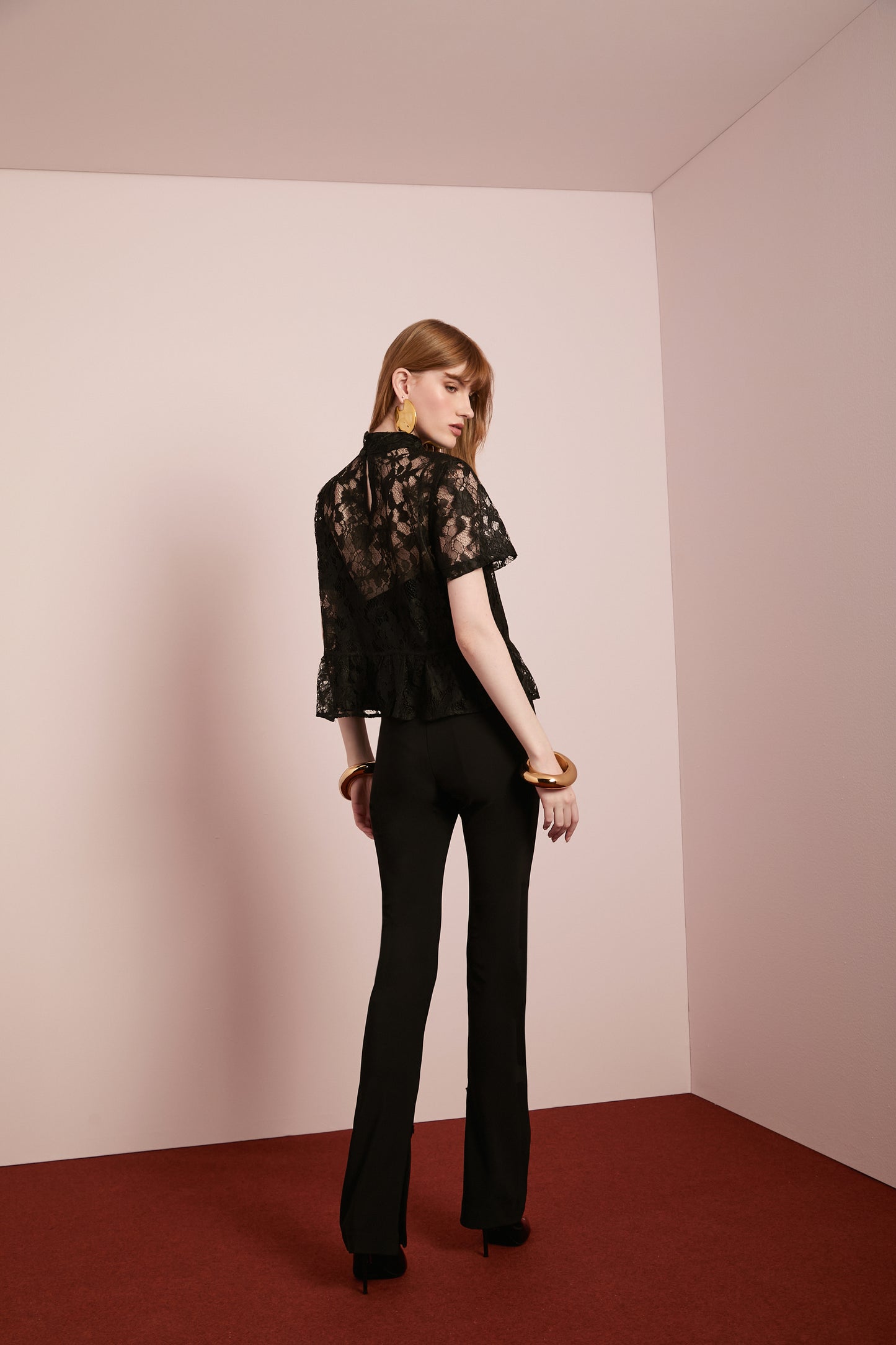 Blusa Peplum de Renda Cordonê