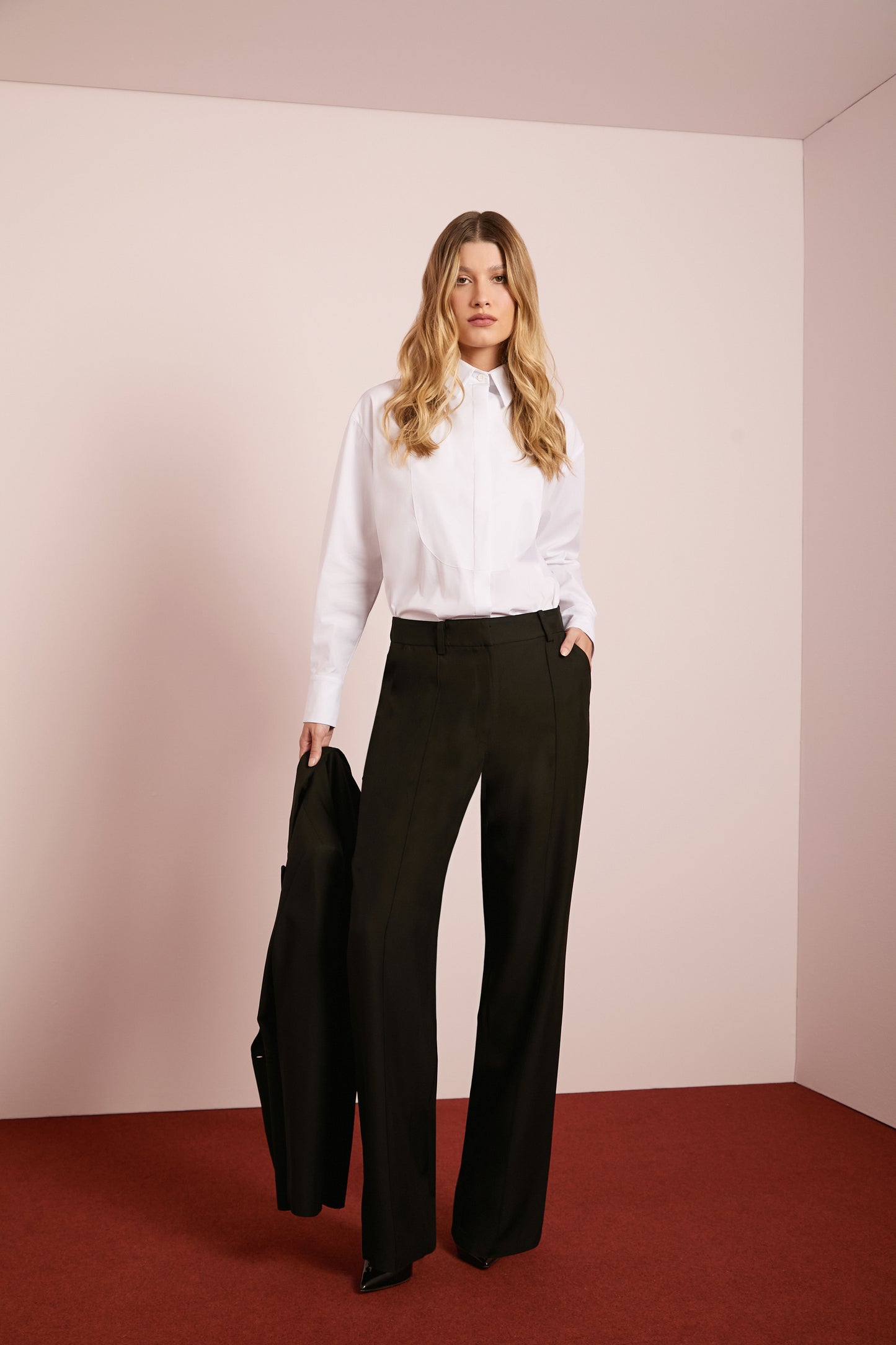 Calça Preta Alfaiataria de Crepe Patou