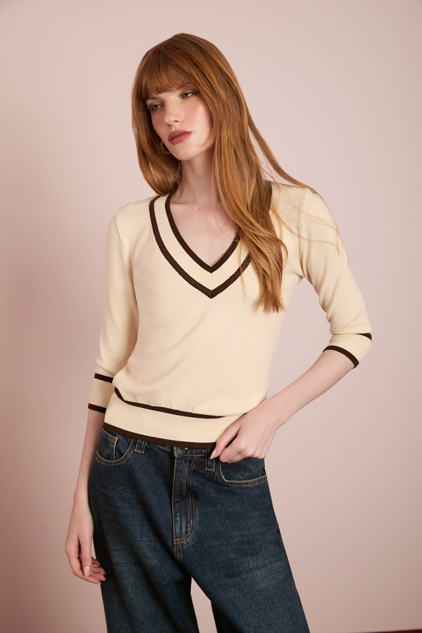 Blusa tricot gola bicolor