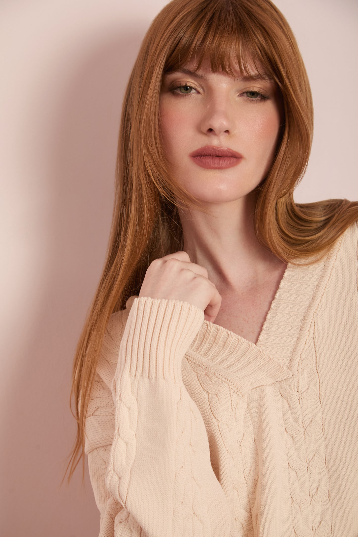 Conjunto Bege de Tricot Blusa com Capuz e Calça