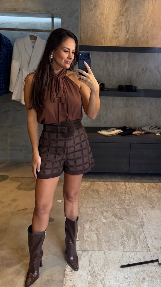 Blusa gola laço