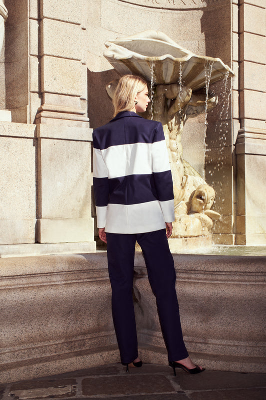 Conjunto Navy Azul Marinho e Off White Blazer e Calça